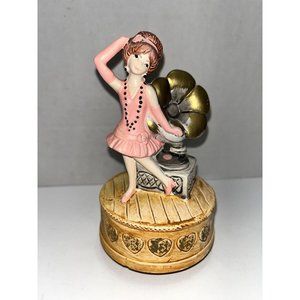 Vintage 1974 Spencer Gifts Ceramic Music Box Made In Japan  Flapper Girl